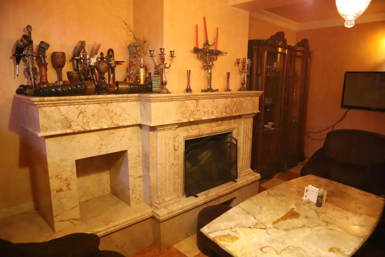 Hotel Black Sea House Batumi 3*,